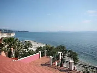 Corfu Sun Sea Side Lejlighedshotel Mpenitses